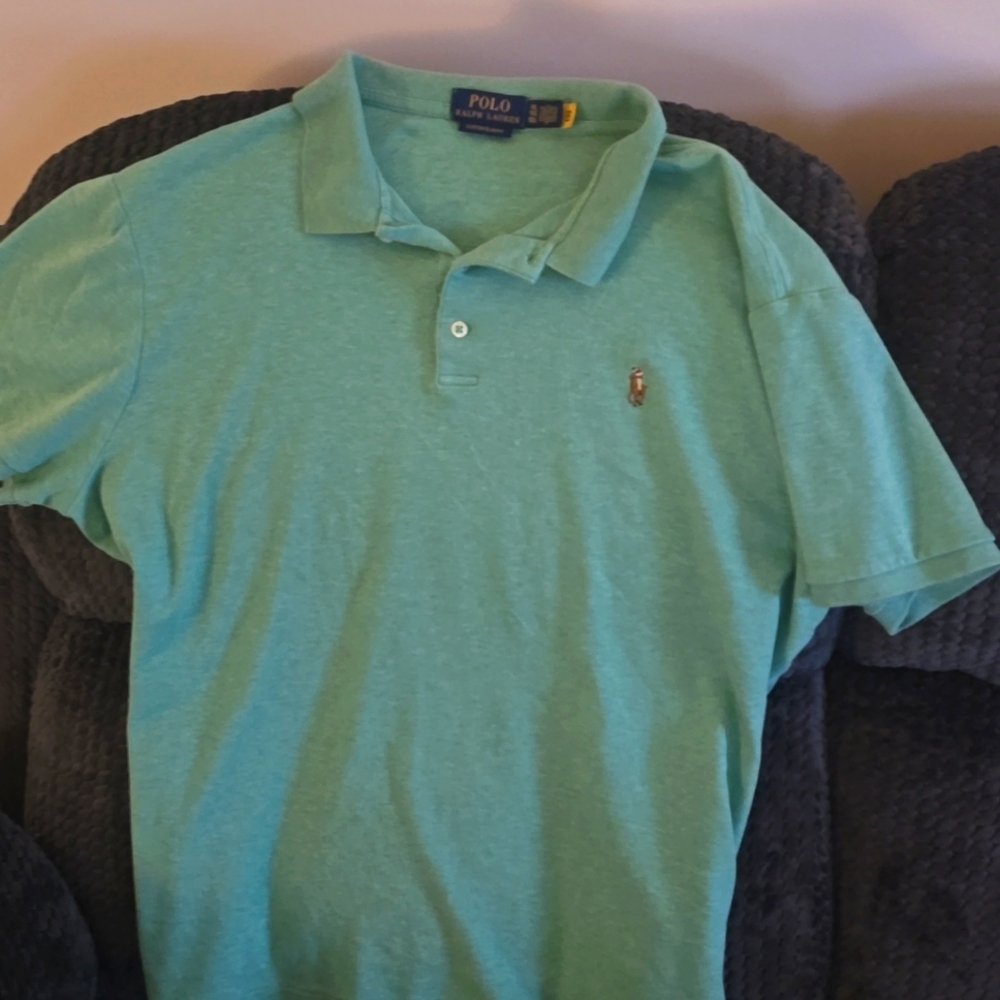 Mens short-sleeved polo shirt